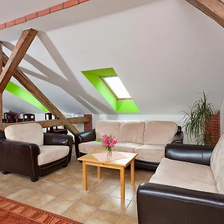 Pensjonat In Vino Bed & Breakfast 3*