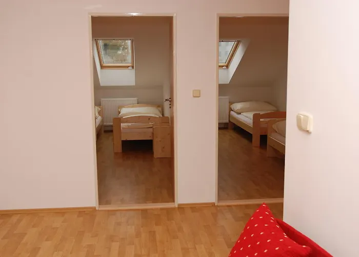 In Vino Bed & Breakfast Погоржелице